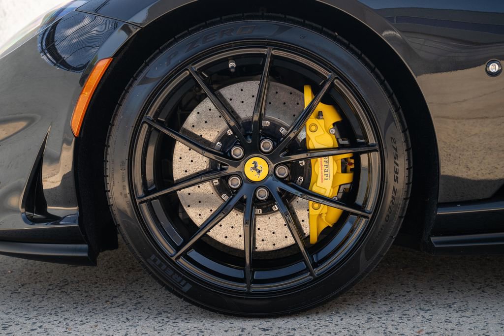 Used 2020 Ferrari 812 Superfast image 17