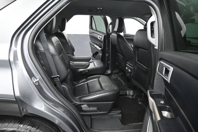 Certified 2021 Ford Explorer XLT w/ Equipment Group 202A AWD/4WD image 24