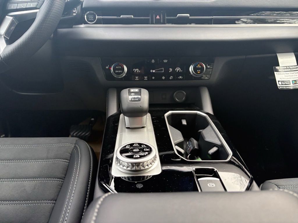 New 2026 Mitsubishi Outlander Trail Edition image 18