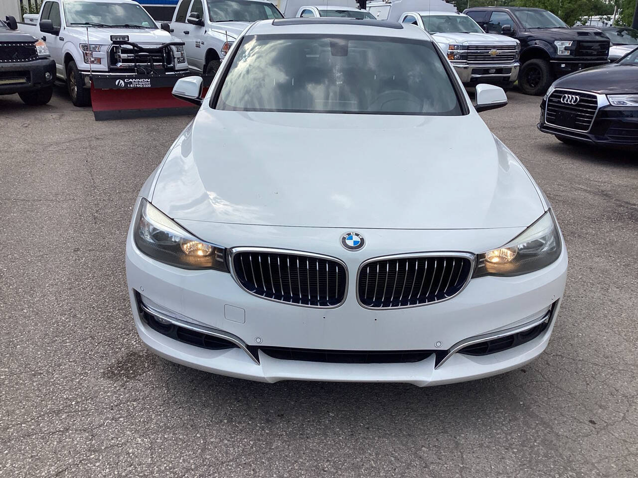 Used 2016 BMW 328i Gran Turismo xDrive AWD/4WD image 4