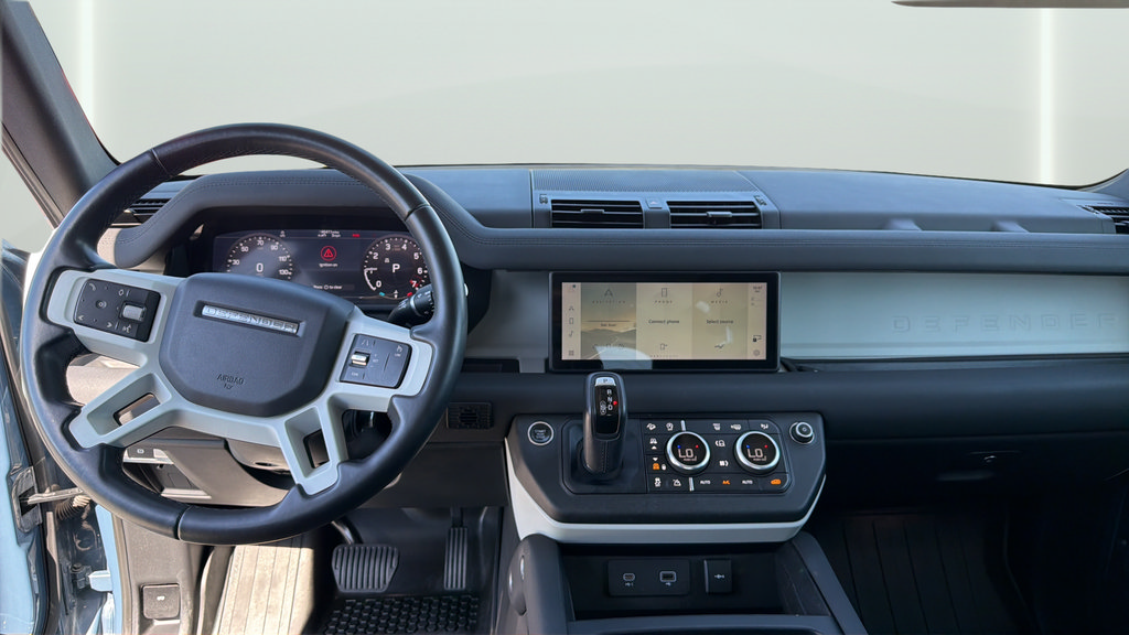 Used 2020 Land Rover Defender 110 SE AWD/4WD image 19