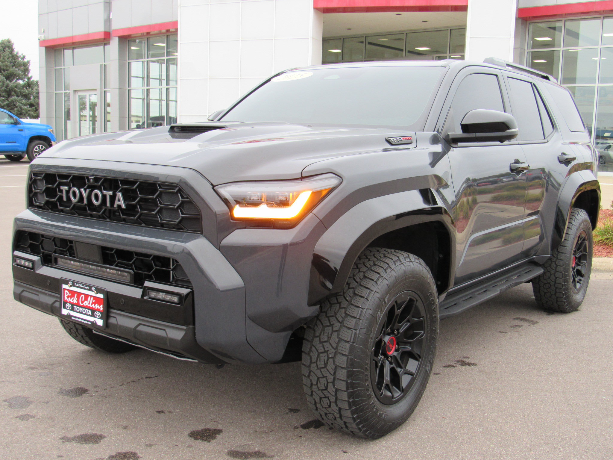 Used 2025 Toyota 4Runner TRD Pro AWD/4WD image 2