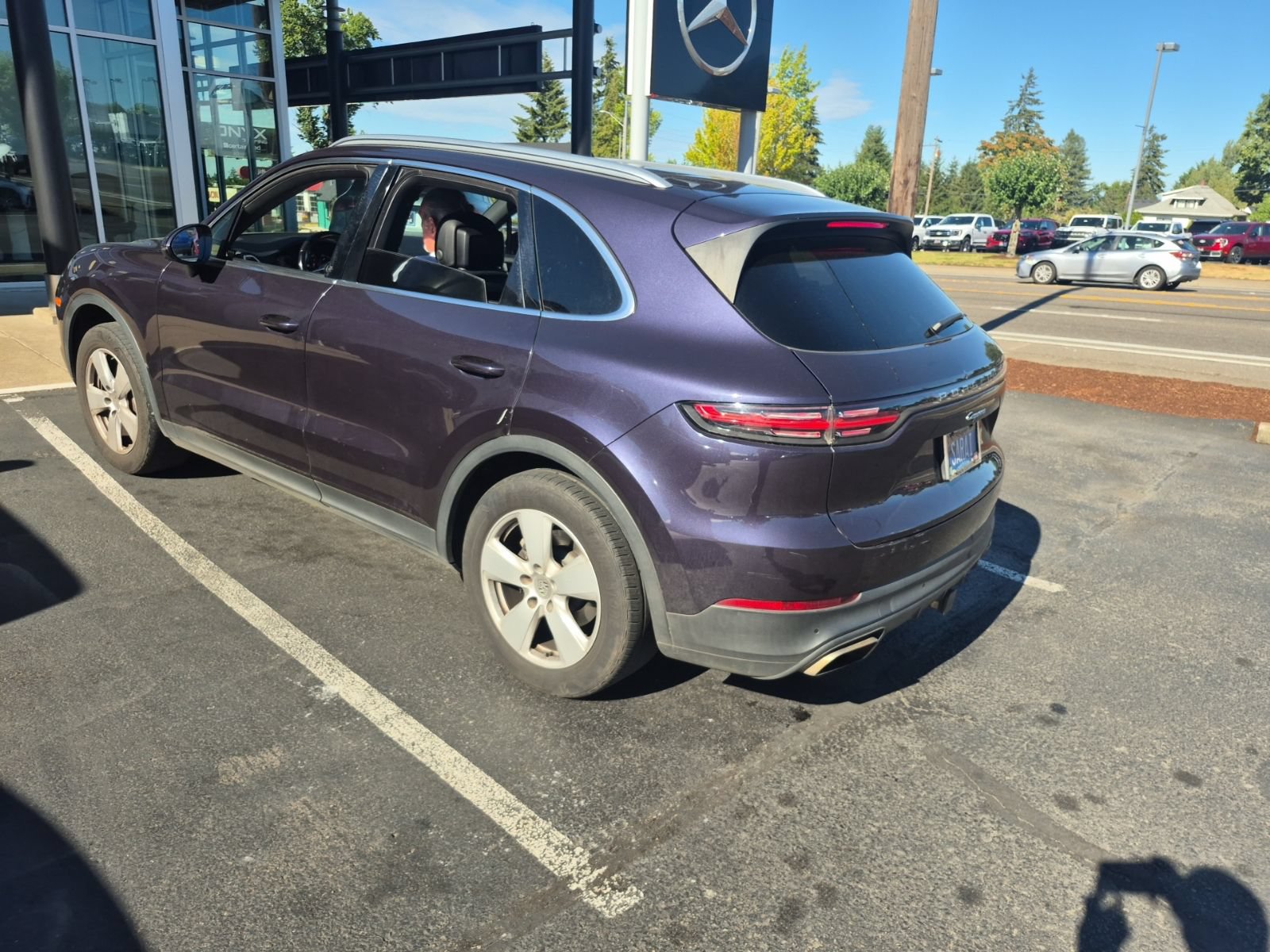 Used 2019 Porsche Cayenne AWD/4WD image 3
