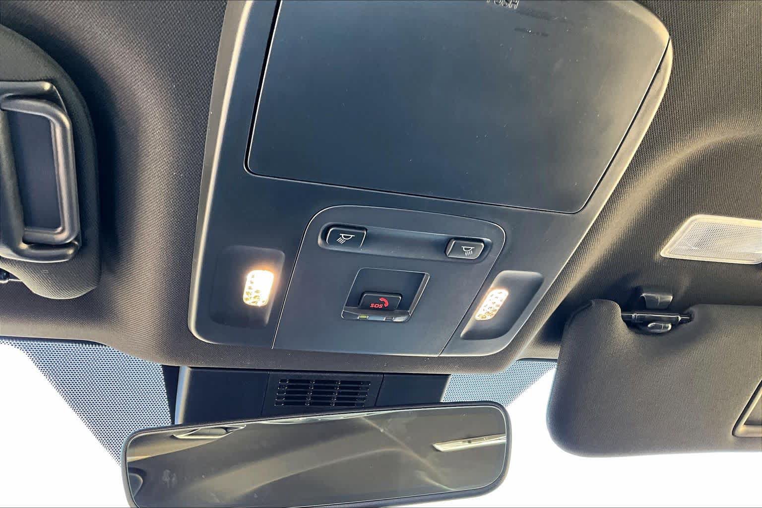 New 2026 Toyota Camry SE w/ Convenience Package FWD image 18