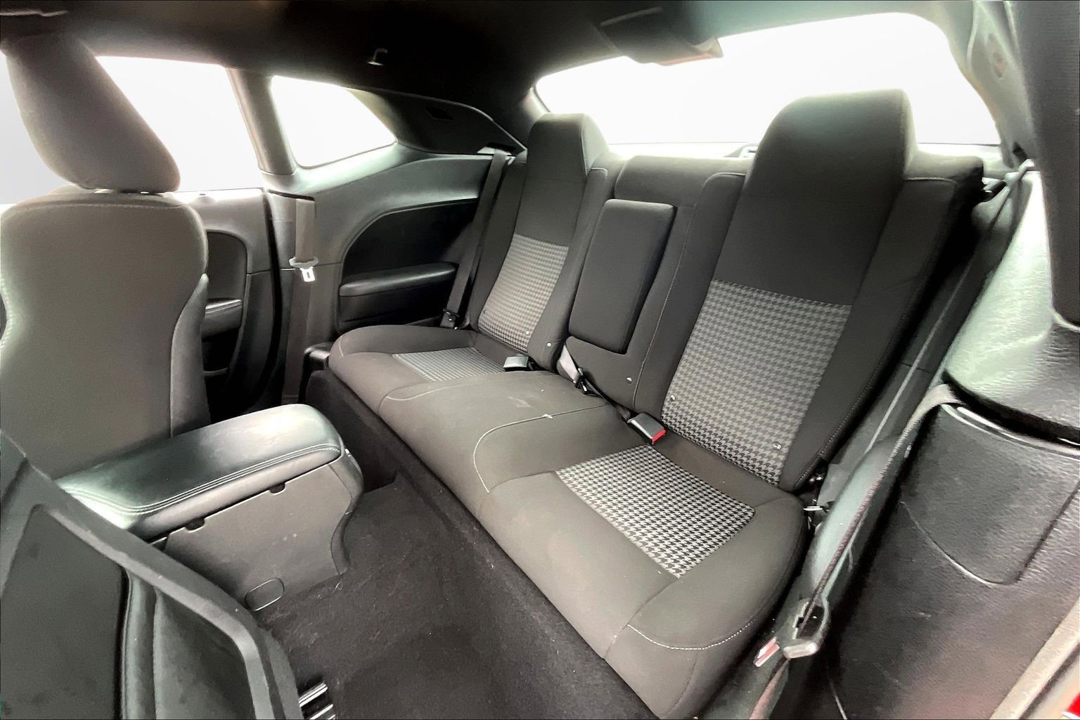 Used 2022 Dodge Challenger GT image 18