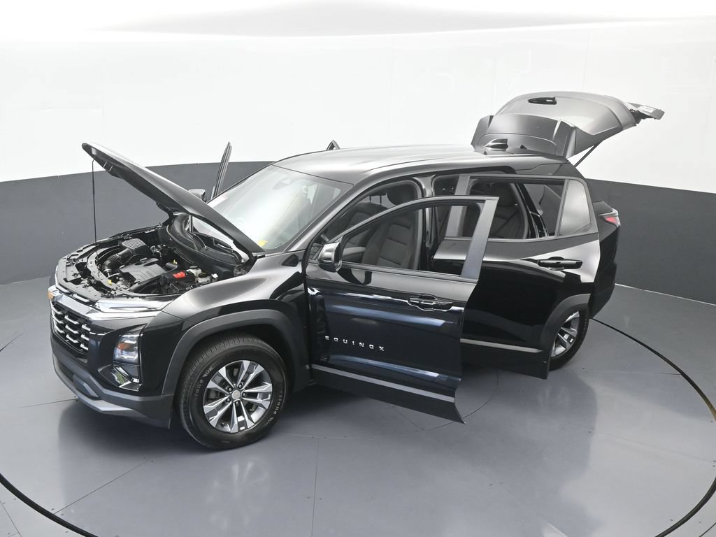 Used 2026 Chevrolet Equinox LT FWD image 59