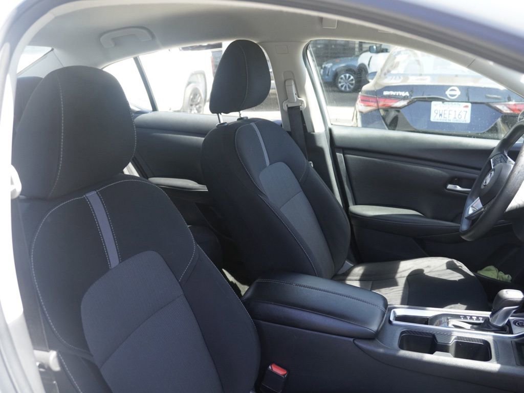 Certified 2024 Nissan Sentra SV image 17
