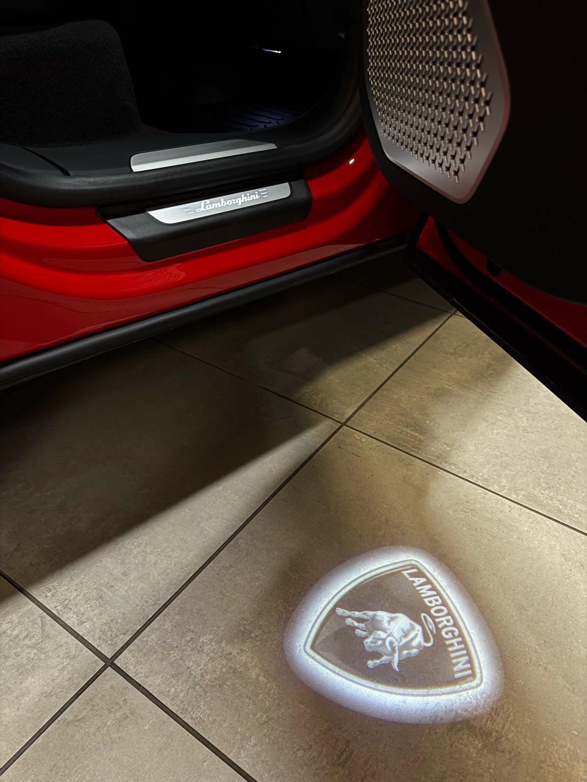 Used 2022 Lamborghini Urus image 11