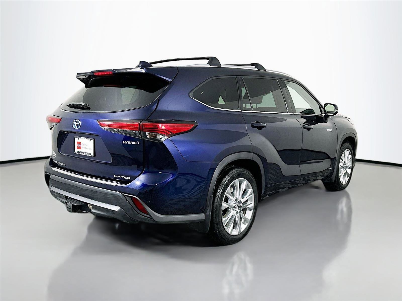 Certified 2021 Toyota Highlander Limited image 7