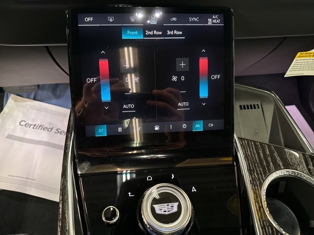 Used 2025 Cadillac Escalade IQ Luxury 1 image 17