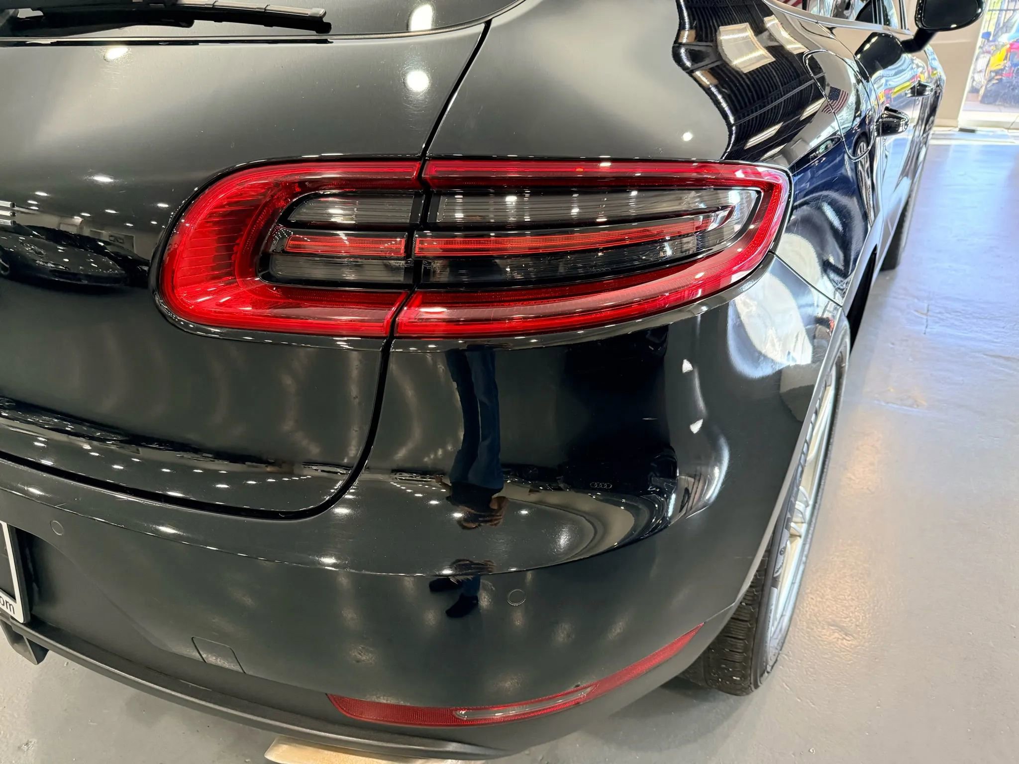 Used 2018 Porsche Macan Sport Edition image 11