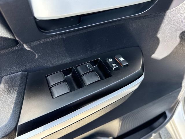 Used 2015 Toyota Tundra SR5 RWD image 12