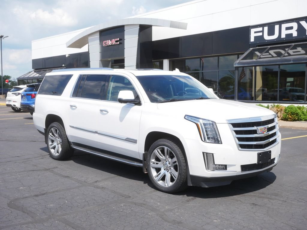 Used 2016 Cadillac Escalade ESV Luxury AWD/4WD image 2