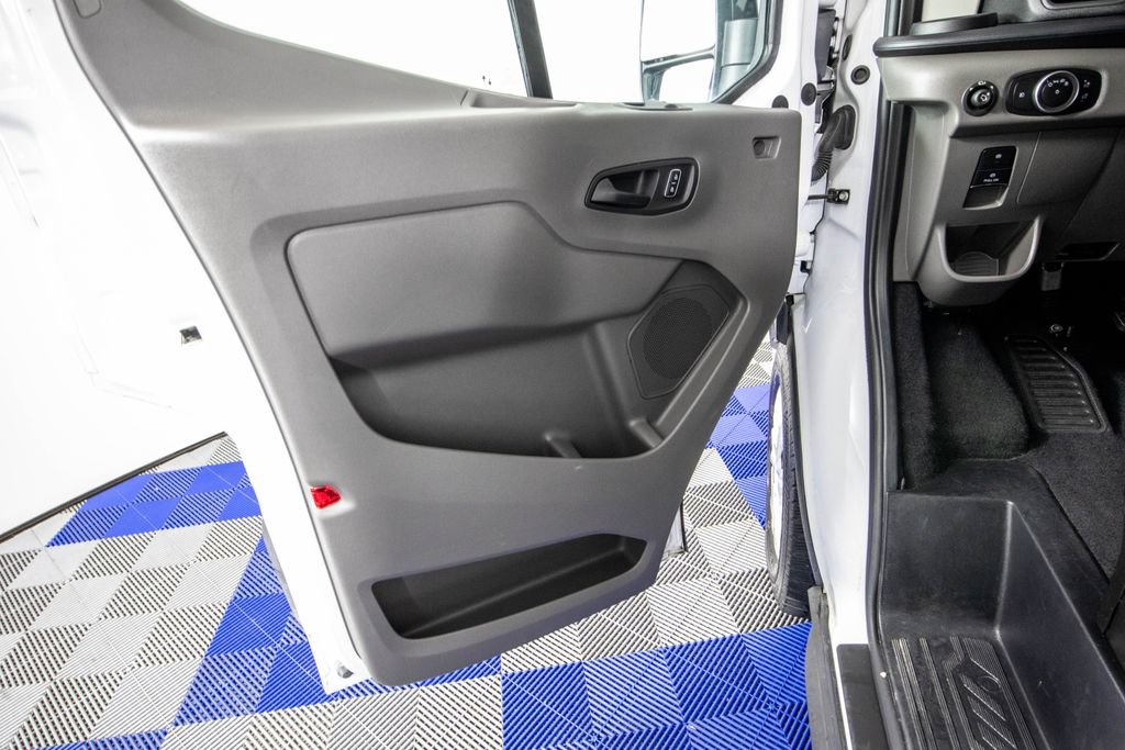 Used 2025 Ford Transit 350 XLT RWD image 14
