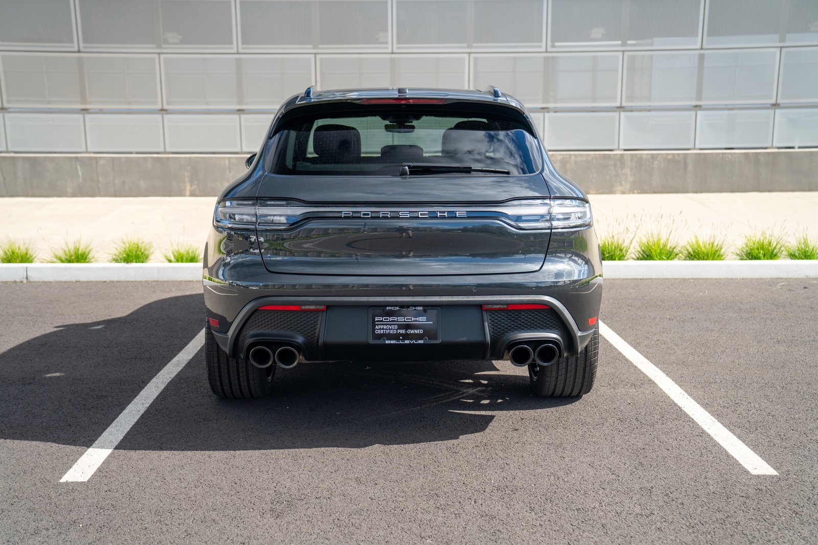 Certified 2026 Porsche Macan AWD/4WD image 7