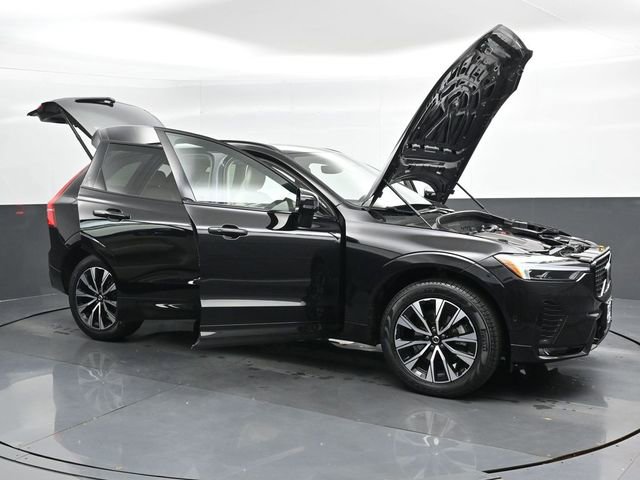 Used 2023 Volvo XC60 B5 Plus w/ Protection Package Premier image 54