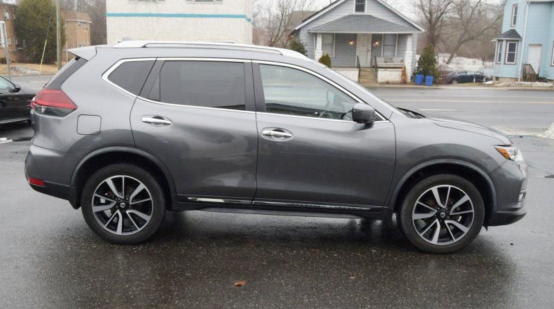 Used 2018 Nissan Rogue SL w/ Premium Package image 9