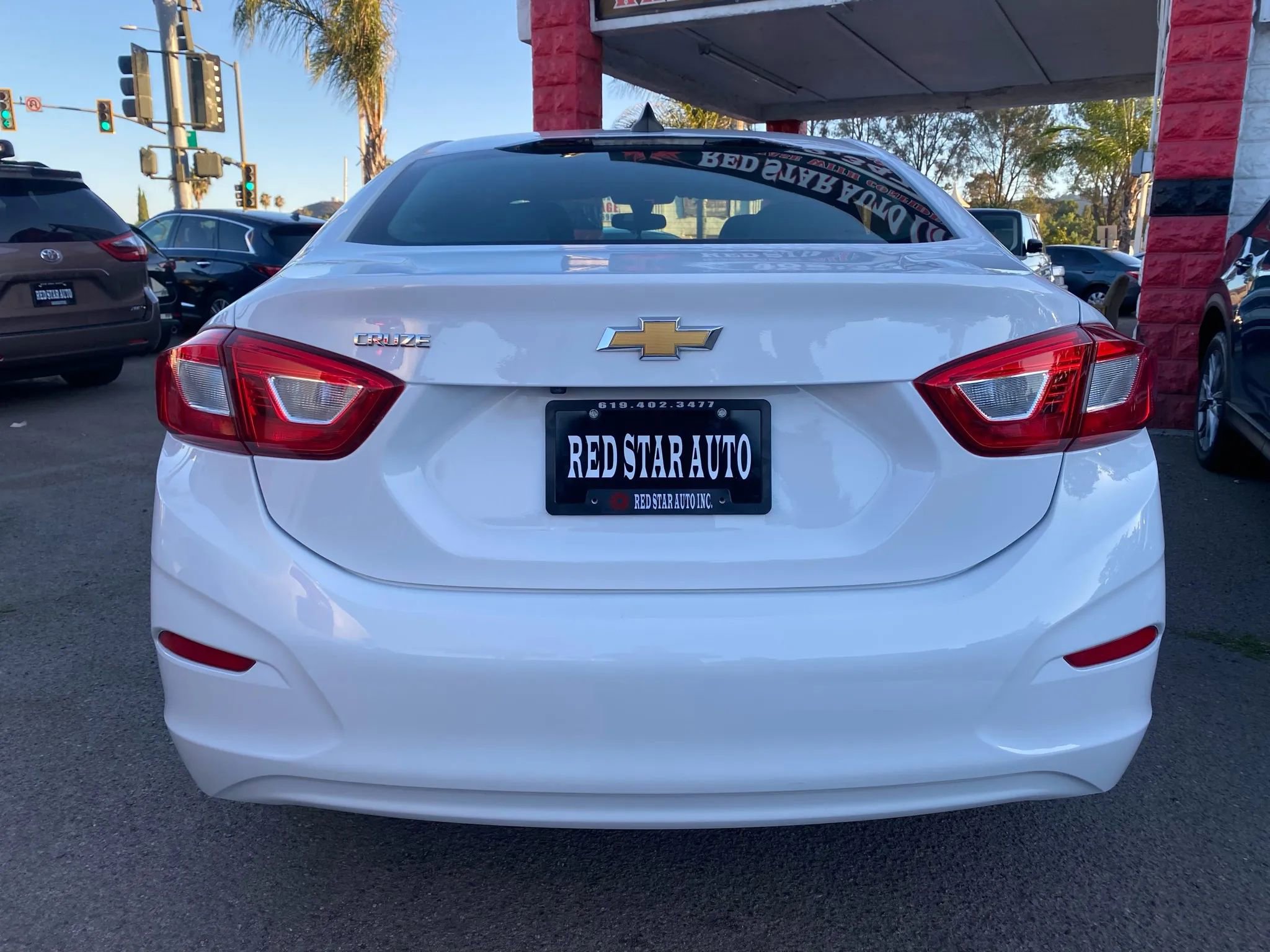 Used 2018 Chevrolet Cruze LS image 16