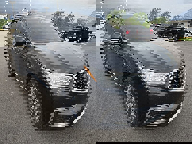 Used 2018 Acura MDX w/ Technology & Entertainment image 1