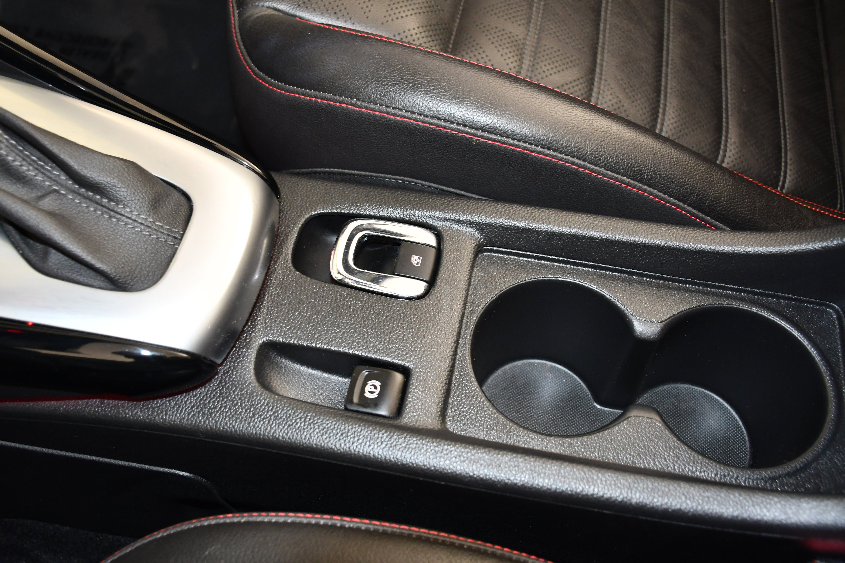 Used 2018 Buick Cascada Sport Touring w/ Dark Effects Package image 36