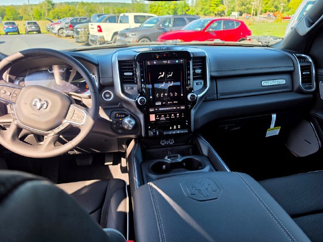 New 2027 RAM 1500 Laramie w/ Laramie Preferred Package AWD/4WD image 11