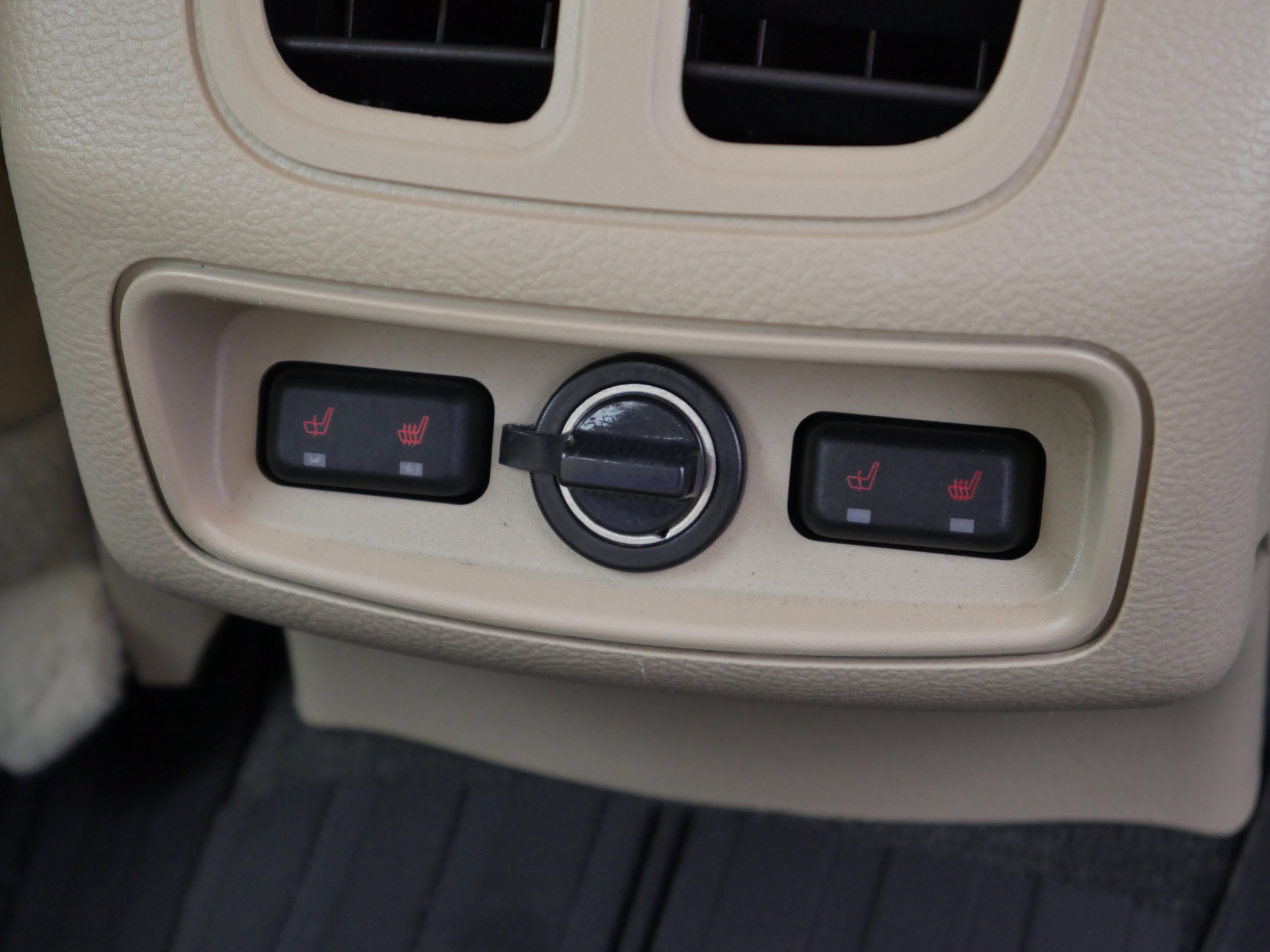 Used 2017 Ford Taurus Limited image 31