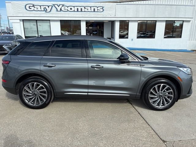 Used 2025 Lincoln Corsair Reserve w/ Equipment Group 202A image 11