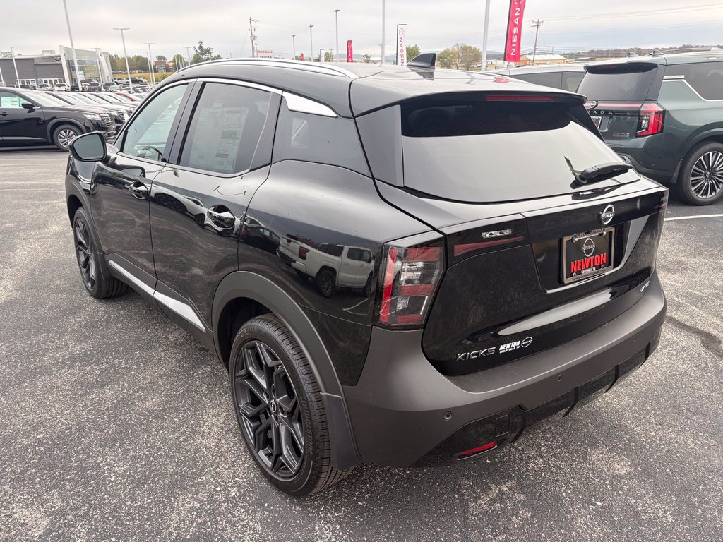 New 2027 Nissan Kicks SR w/ SR Premium Package AWD/4WD image 8