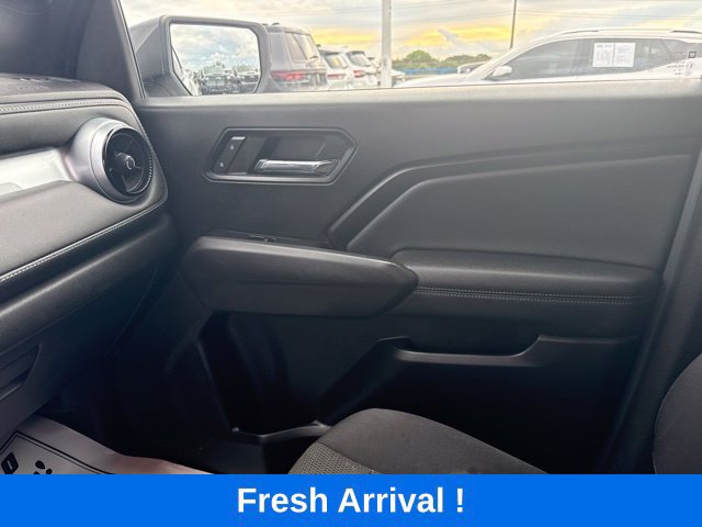 Used 2023 Chevrolet Colorado LT w/ LT Convenience Package RWD image 11