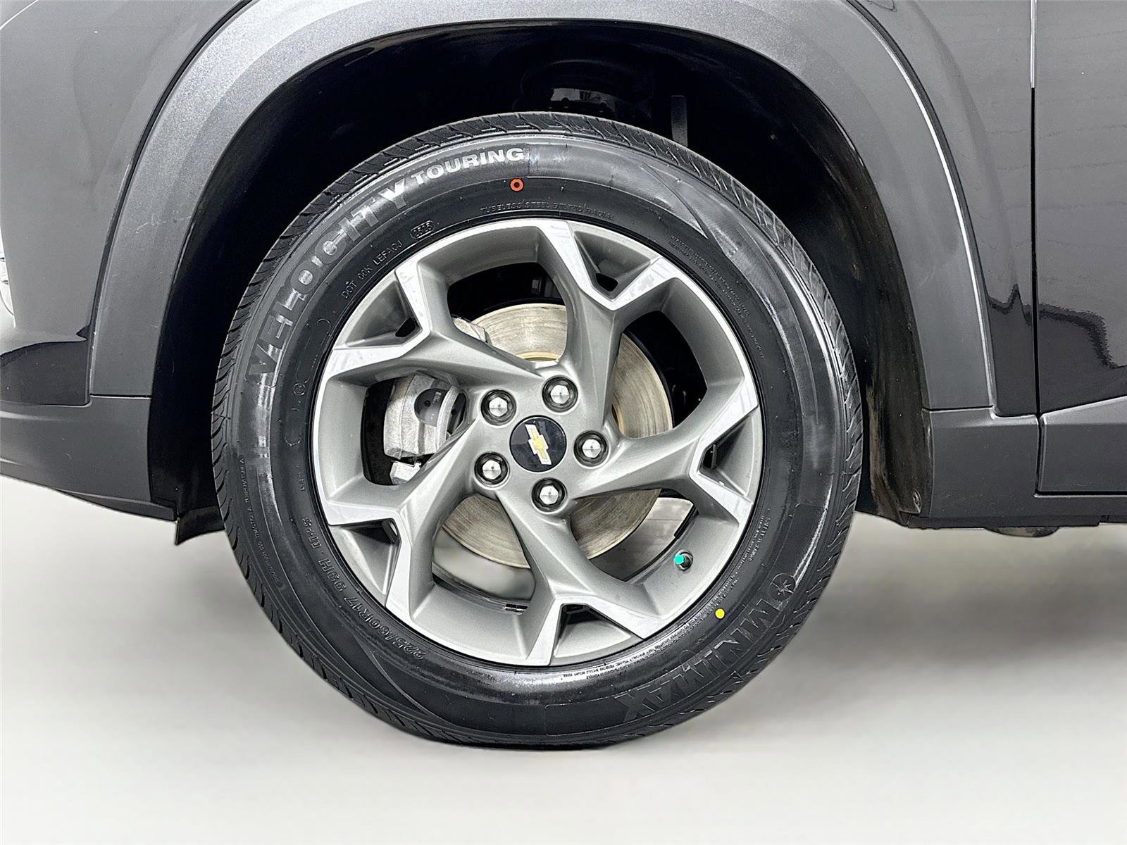 Used 2024 Chevrolet Trax LT w/ Driver Confidence Package FWD image 40