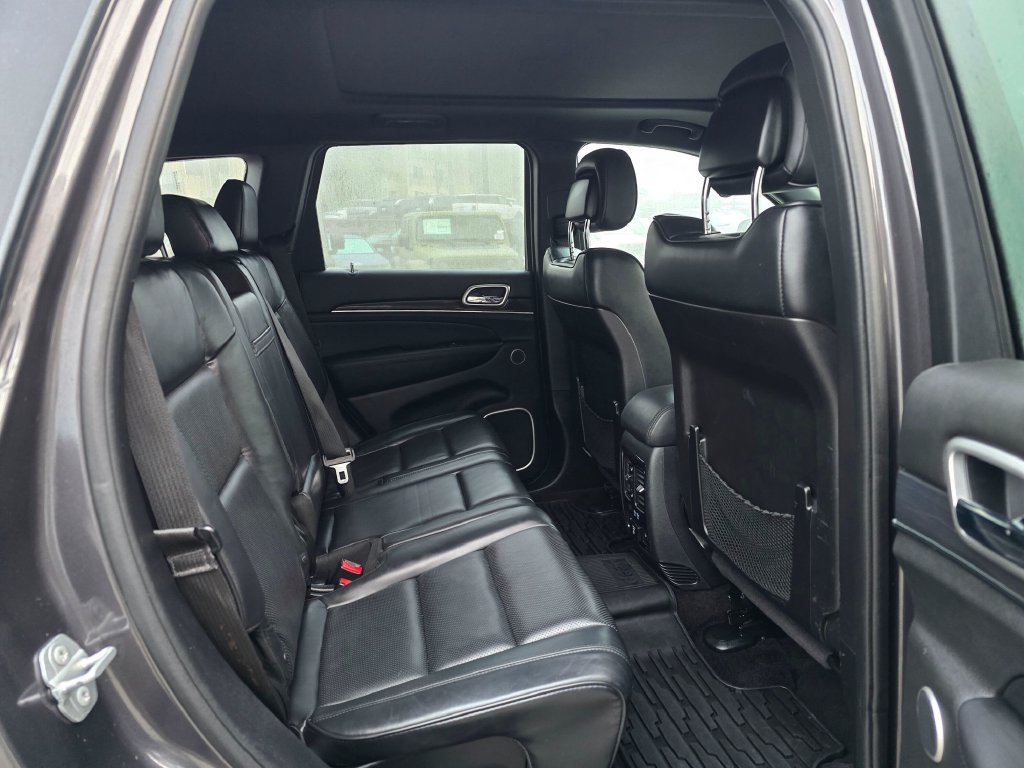 Used 2015 Jeep Grand Cherokee High Altitude AWD/4WD image 13