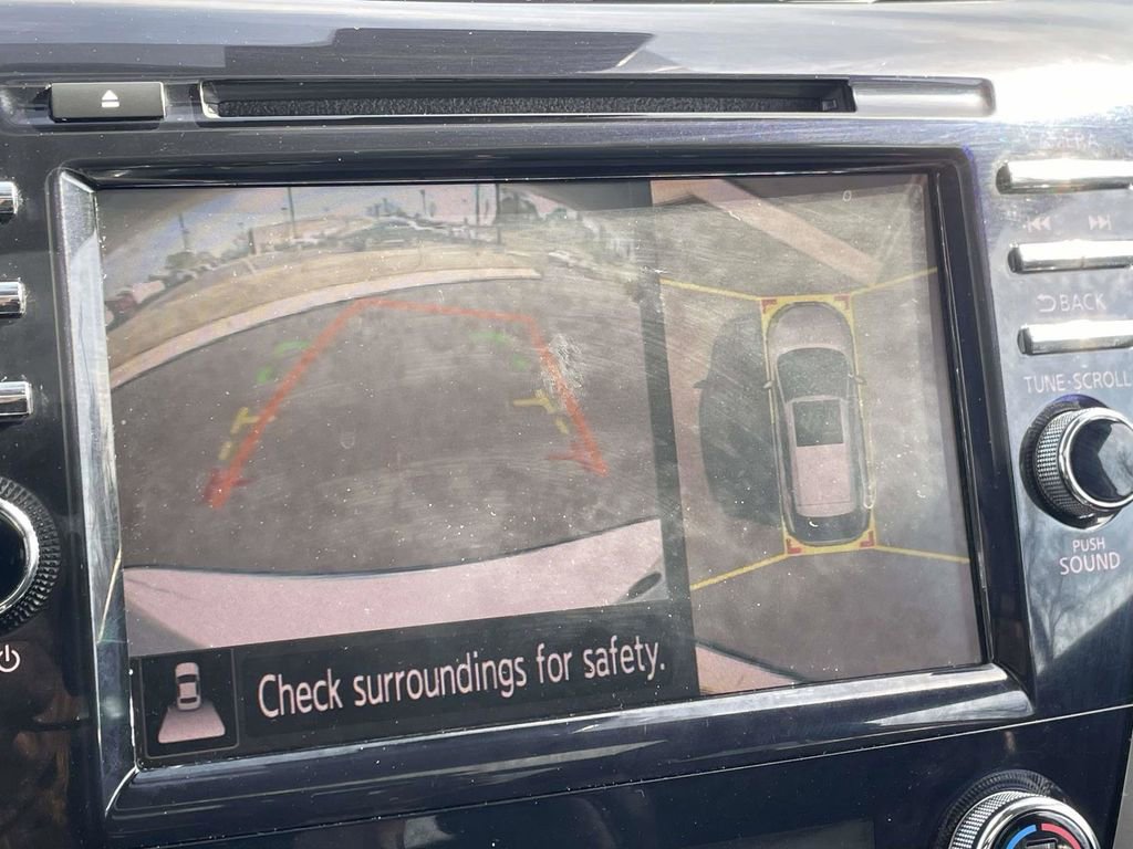 Used 2023 Nissan Murano SL w/ SL Moonroof Package image 17