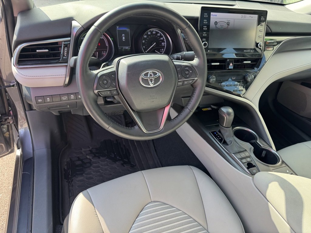 Used 2024 Toyota Camry SE image 8