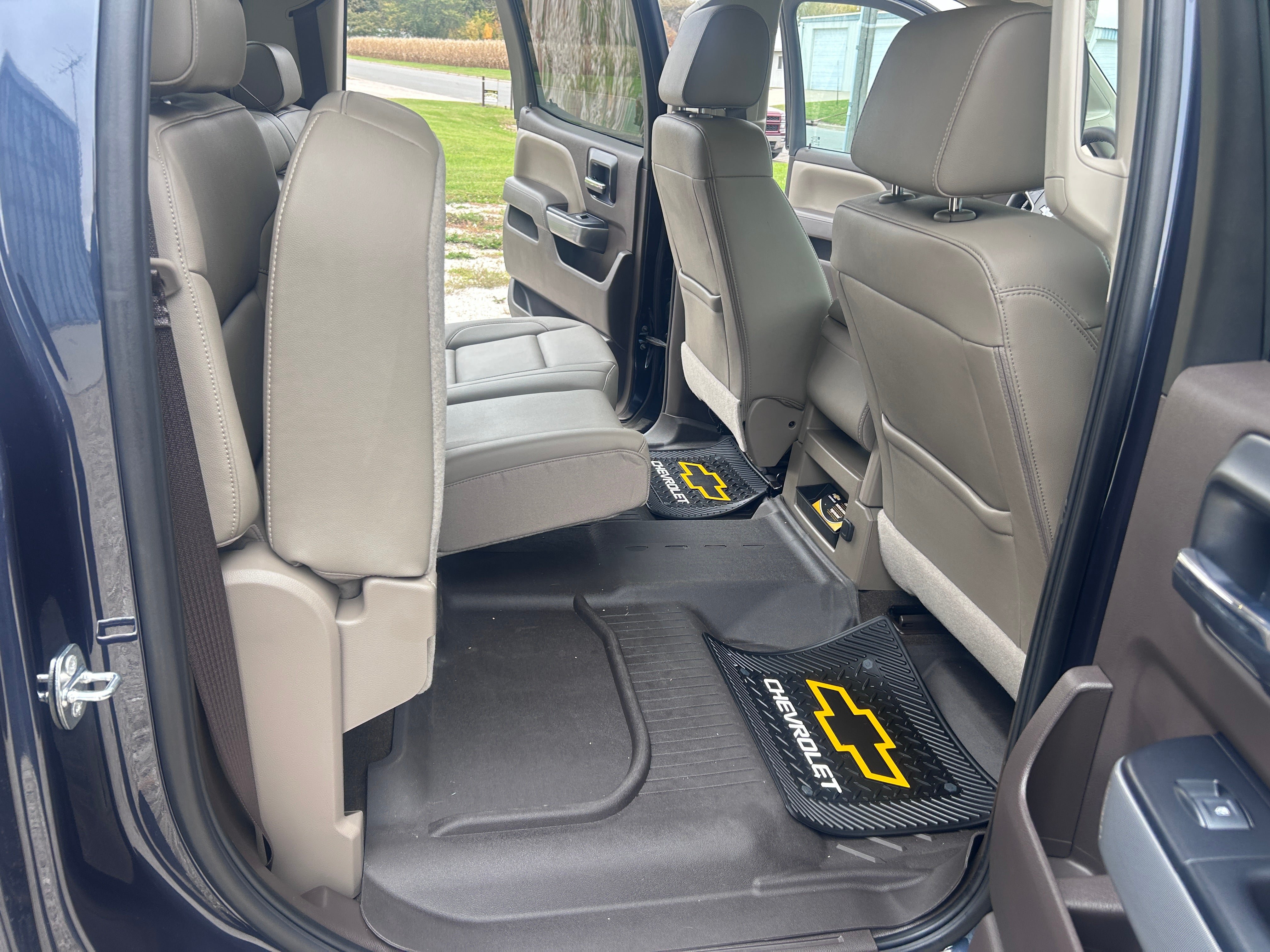 Used 2018 Chevrolet Silverado 1500 LTZ Z71 w/ Centennial Edition AWD/4WD image 35