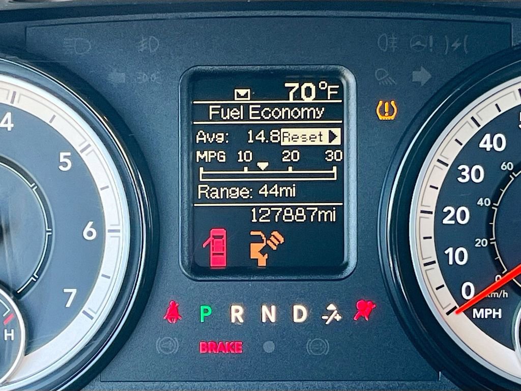 Used 2017 RAM 2500 Tradesman w/ Chrome Appearance Group image 12