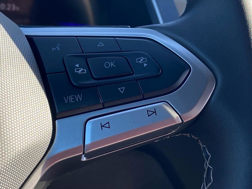 Used 2024 Volkswagen Tiguan SE image 13