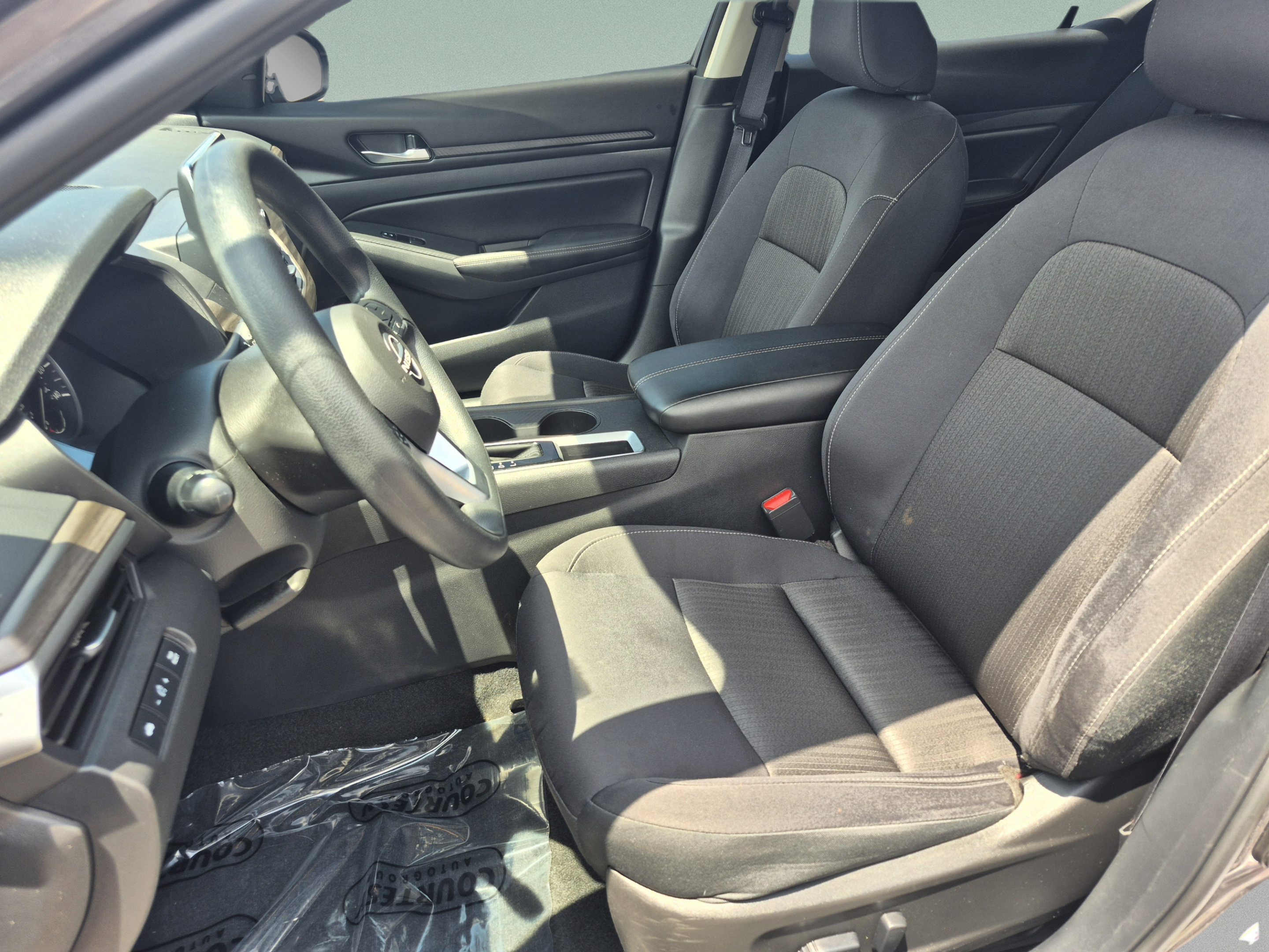 Certified 2025 Nissan Altima 2.5 SV FWD image 19