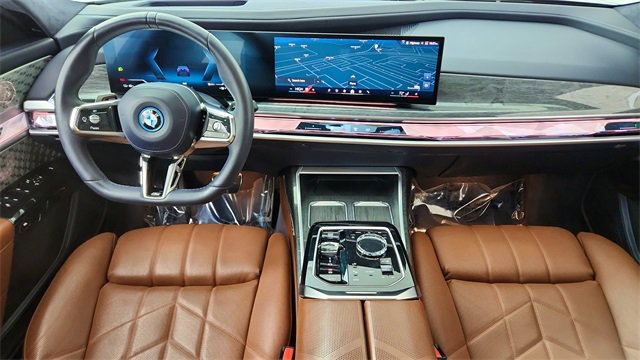 Used 2023 BMW i7 xDrive60 image 36