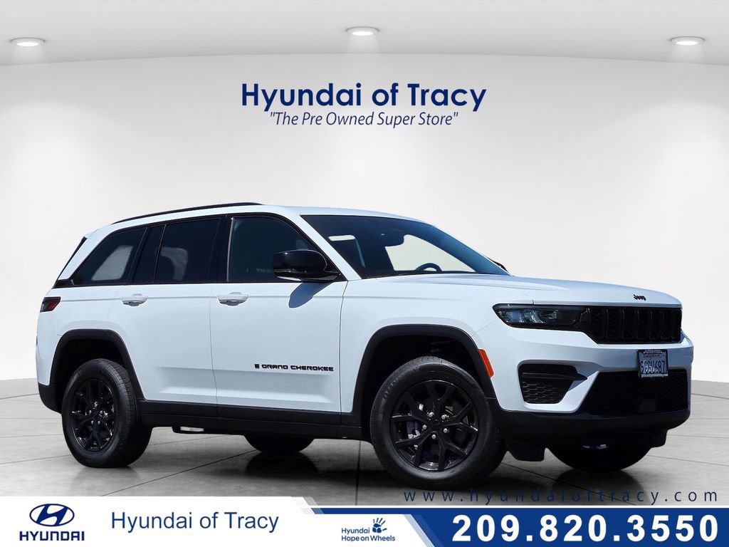 Used 2024 Jeep Grand Cherokee Altitude