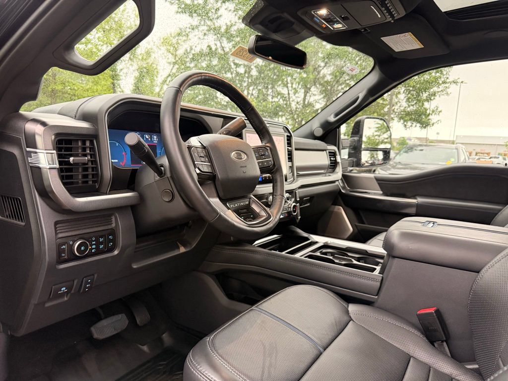 Used 2026 Ford F350 Platinum AWD/4WD image 9