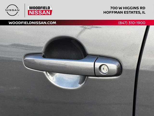 Used 2009 Pontiac Vibe w/ Sun And Sound Package FWD image 15