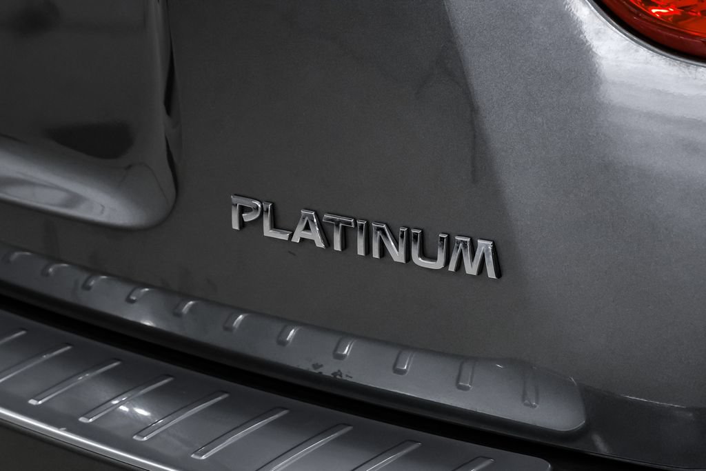 Used 2020 Nissan Pathfinder Platinum FWD image 54