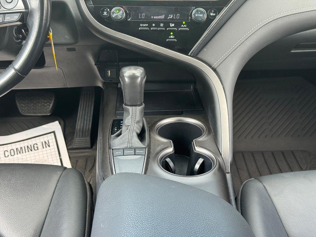 Used 2023 Toyota Camry SE FWD image 19