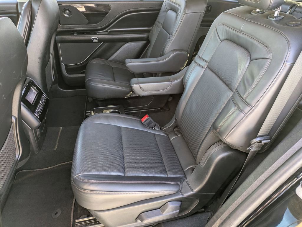 Used 2024 Lincoln Aviator Reserve AWD/4WD image 19