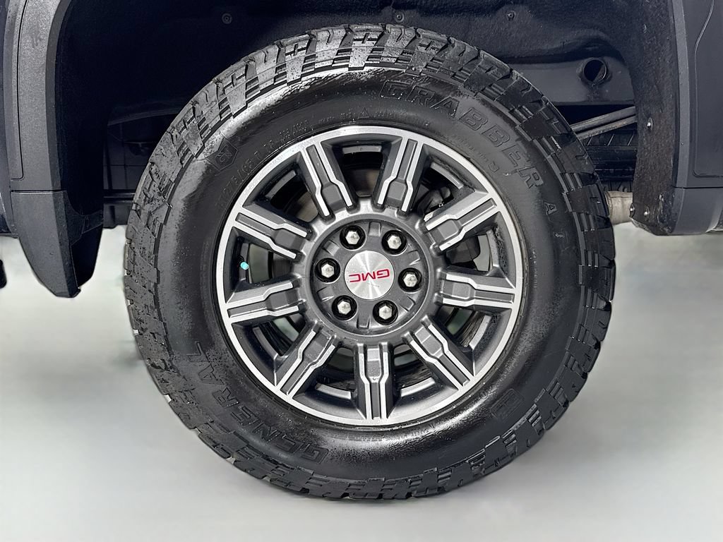 Used 2024 GMC Sierra 1500 AT4 AWD/4WD image 10
