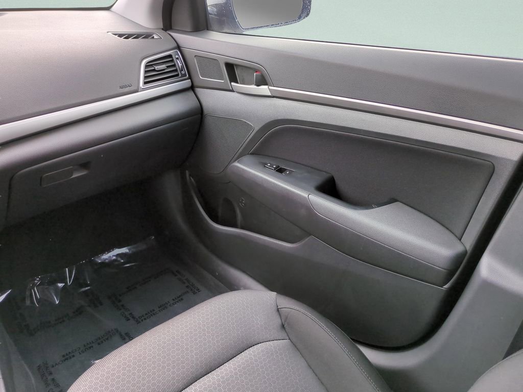 Used 2017 Hyundai Elantra Value Edition image 15