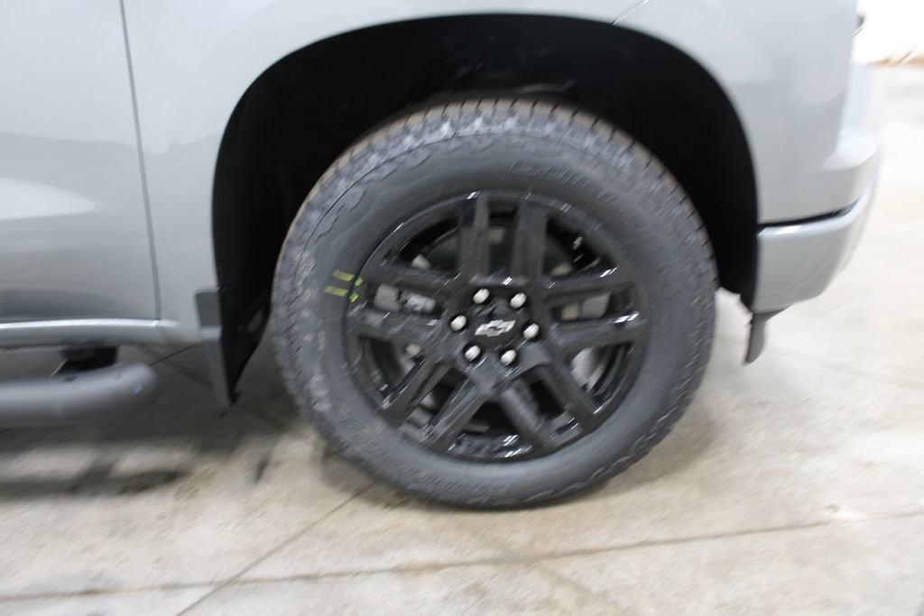 New 2026 Chevrolet Silverado 1500 Custom w/ Turbomax Blackout Package image 43