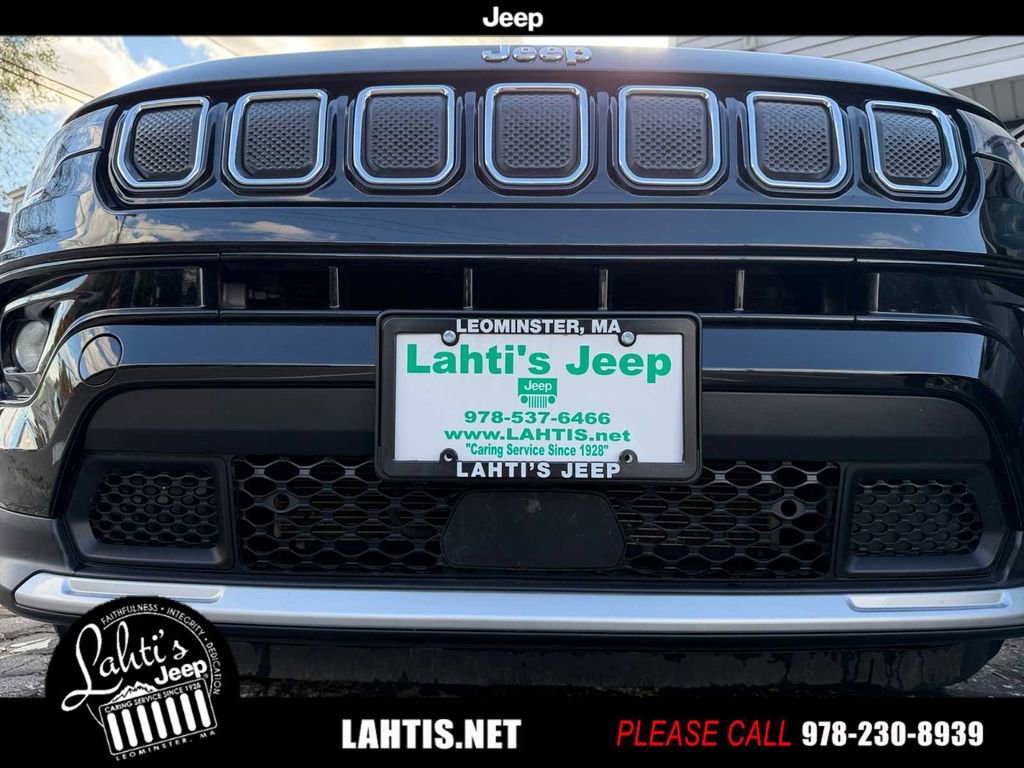 Certified 2022 Jeep Compass Limited image 35