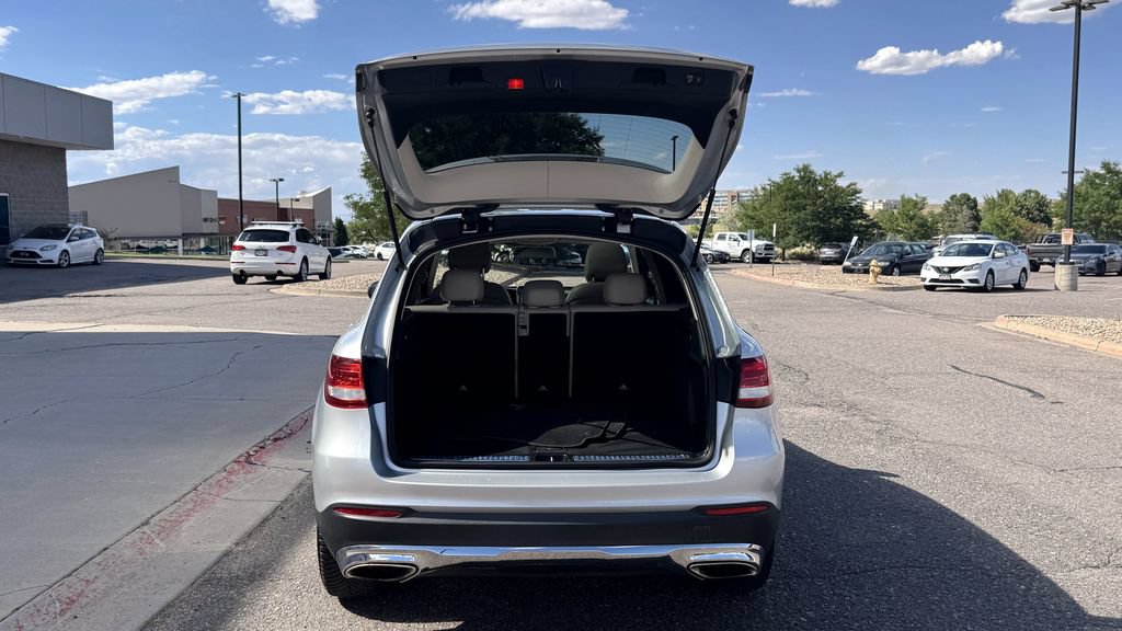Used 2019 Mercedes-Benz GLC 300 4MATIC image 10