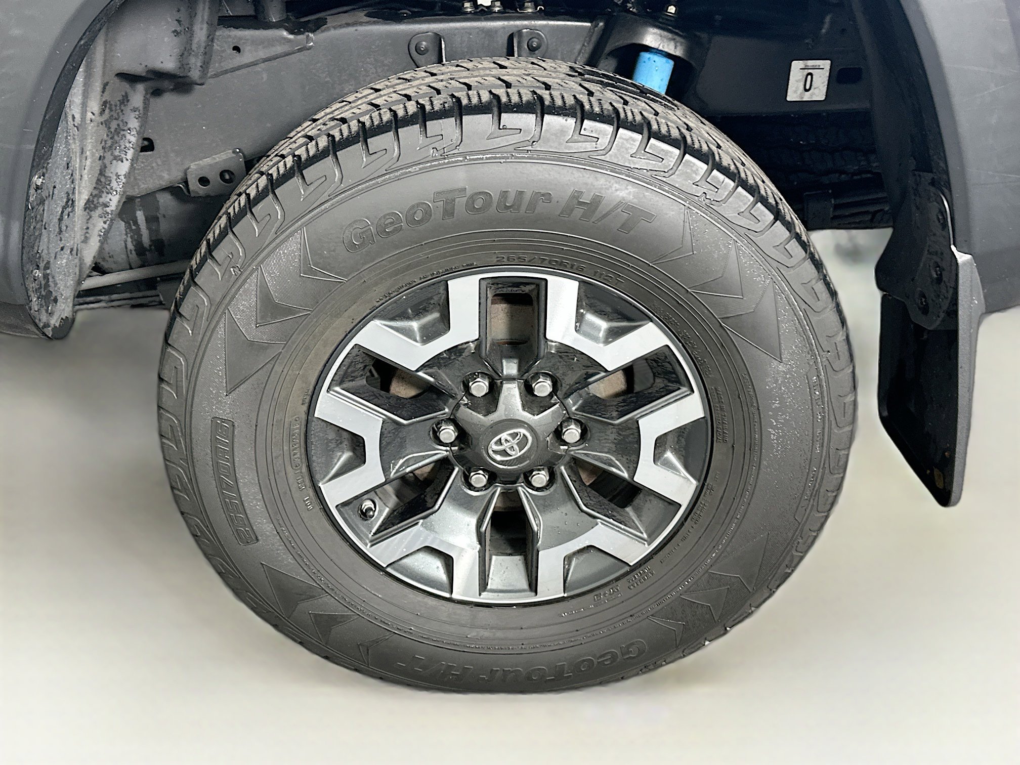 Used 2016 Toyota Tacoma TRD Off-Road image 11